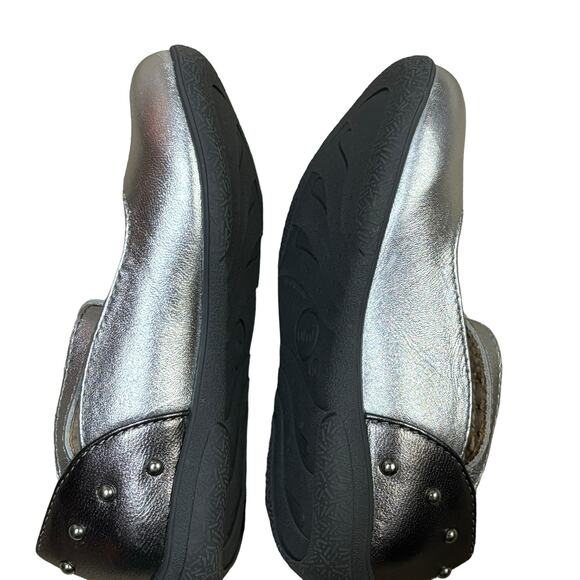 Umi Silver Patent Leather Studded Heel Mary Jane Eleni Toddler Size US 7M/23 - Picture 8 of 8